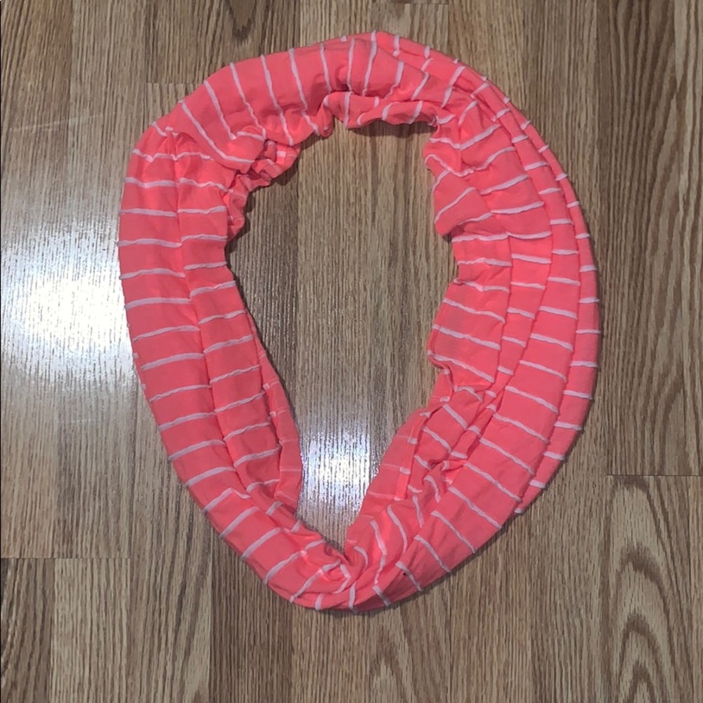 Infinity scarf
